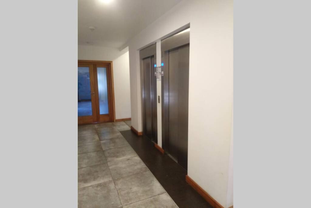 Comodo Departamento Centrico En San Martín de los Andes Eksteriør billede